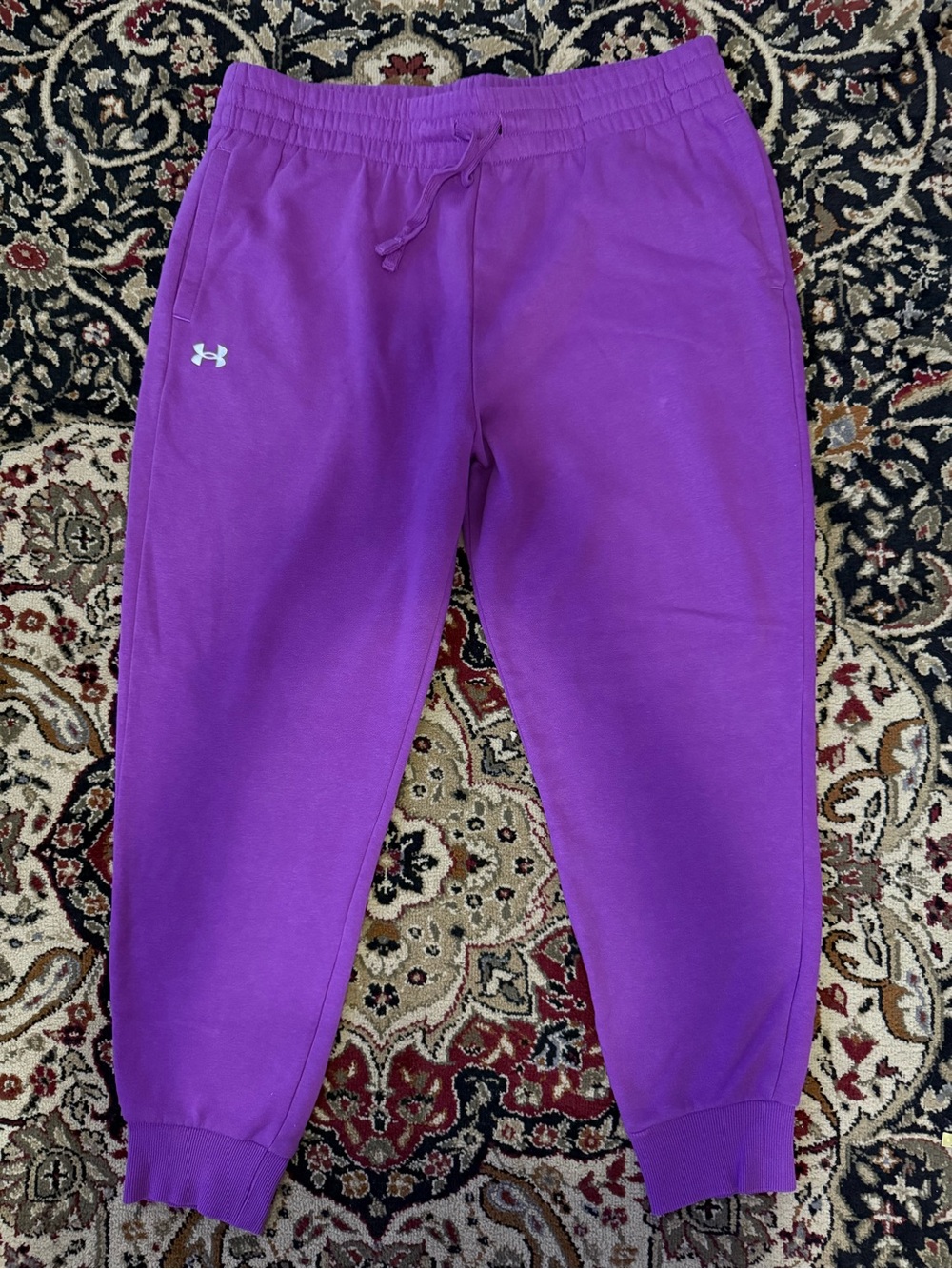 XL women’s Under Armour Purple Jogger Sweatpants